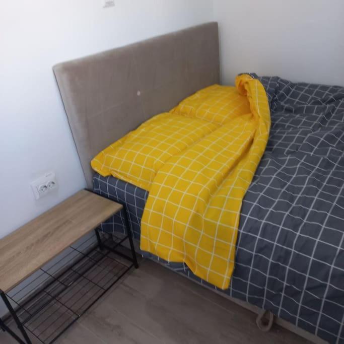 Lovely 1- Bedroom Condo Close To Downtown Skopje Ngoại thất bức ảnh